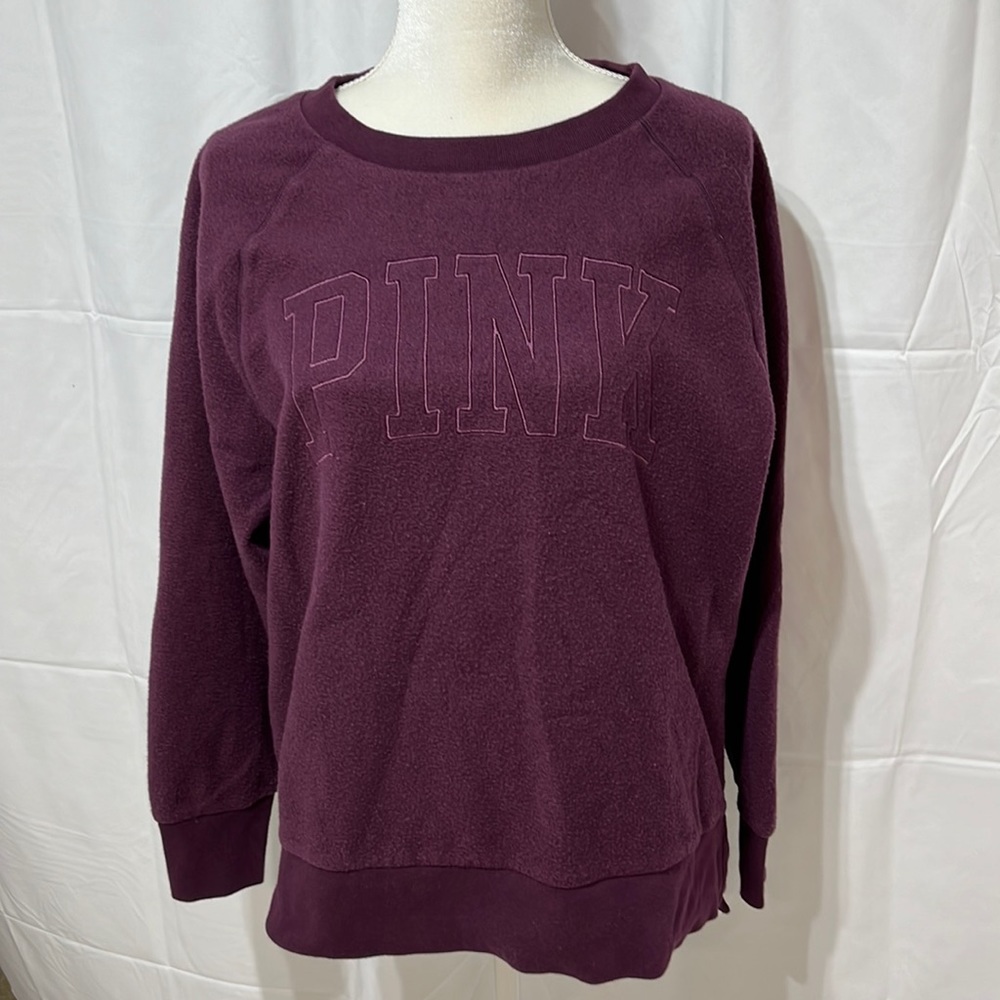 Pink VS Sweater Sz M Wine Burgundy Spellout Logo Embroidered Sweatshirt